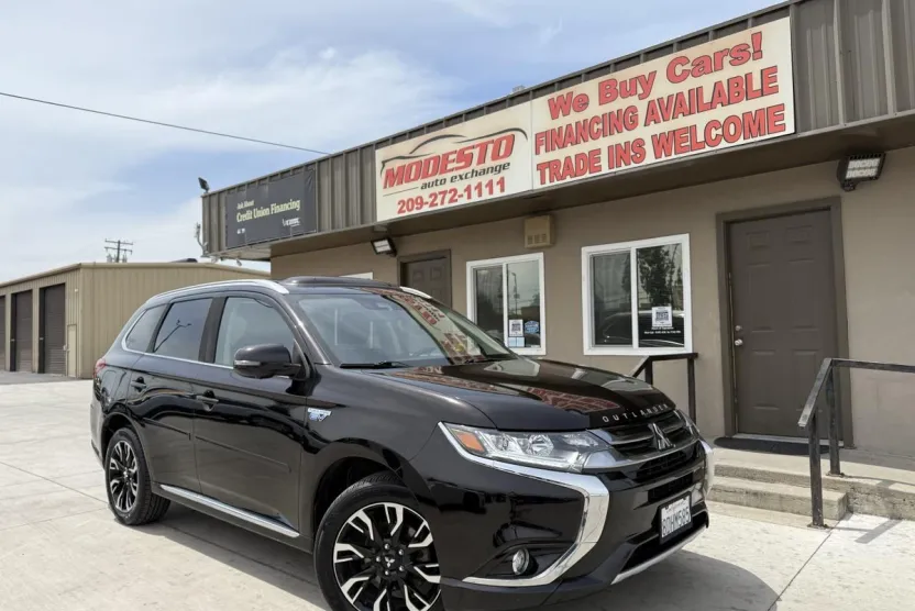 2018 Mitsubishi Outlander PHEV GT photo 1