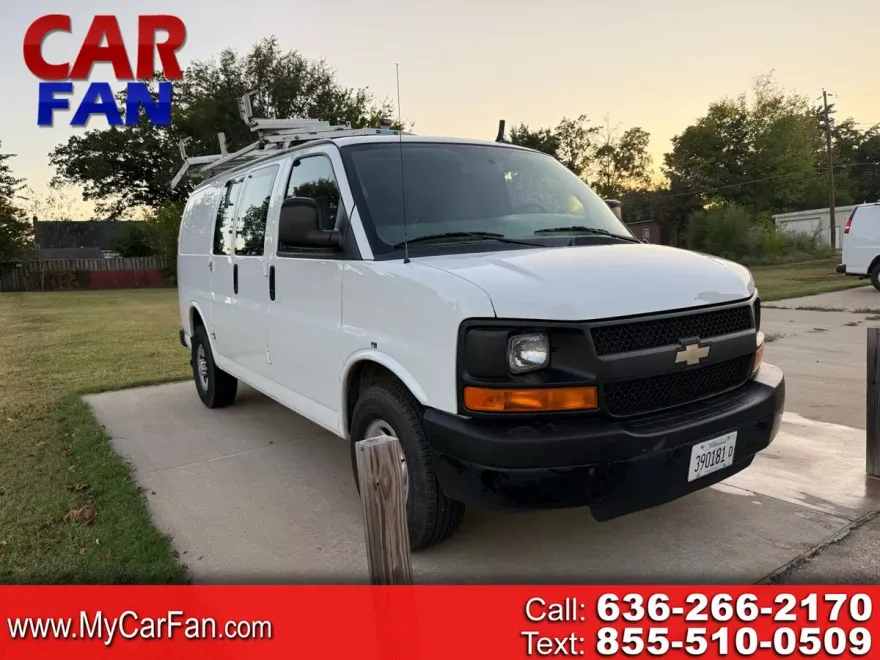 2015 Chevrolet Express 2500 Cargo photo 1