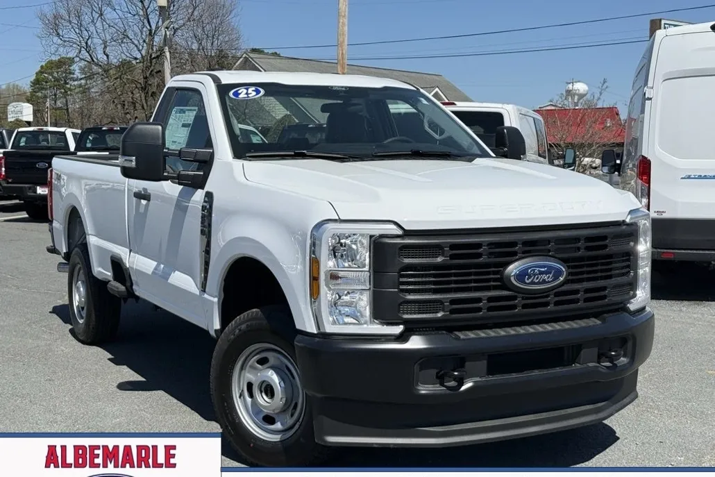 2025 Ford F-250 photo 1