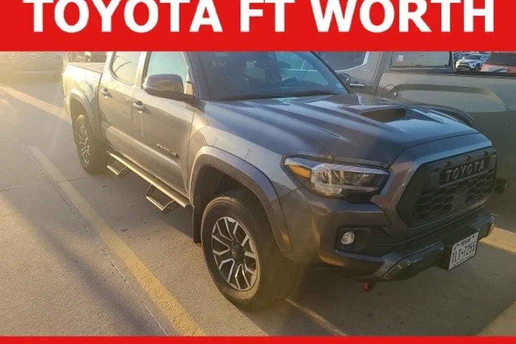 2023 Toyota Tacoma TRD Sport V6 photo 1