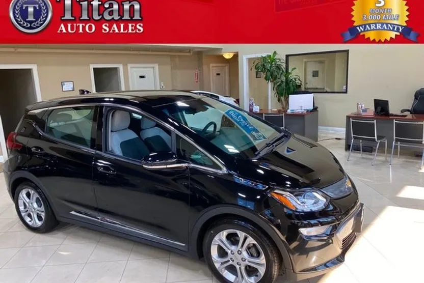 2017 Chevrolet Bolt EV photo 1