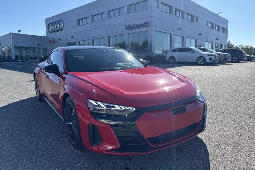 2023 Audi RS e-tron GT GT photo 1
