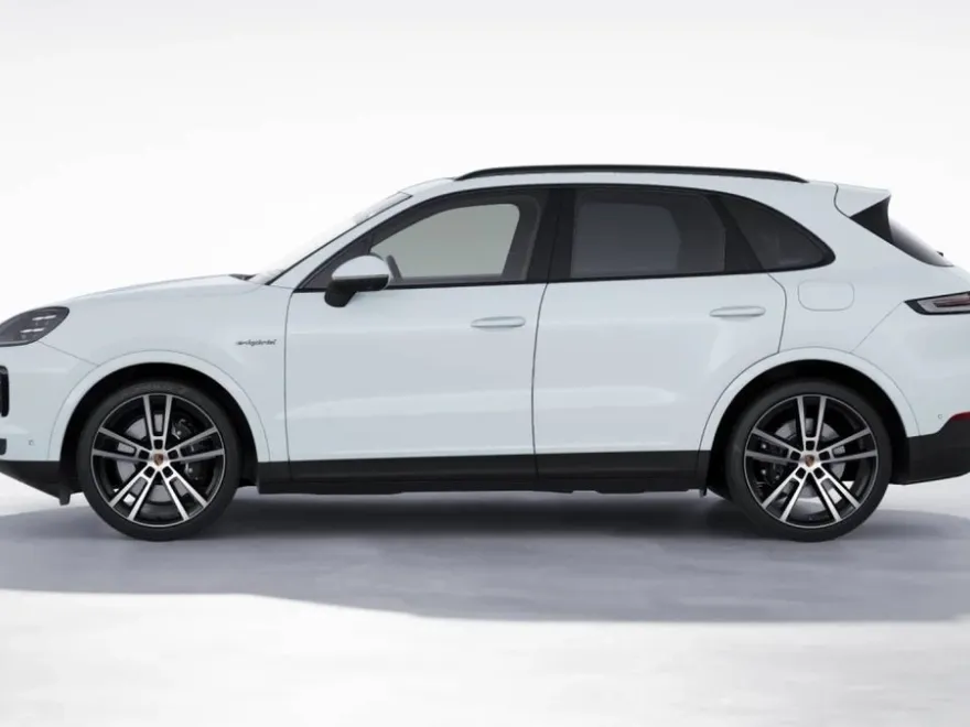 2026 Porsche Cayenne E-Hybrid photo 1
