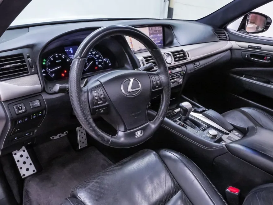 2013 Lexus LS 460 F SPORT photo 1