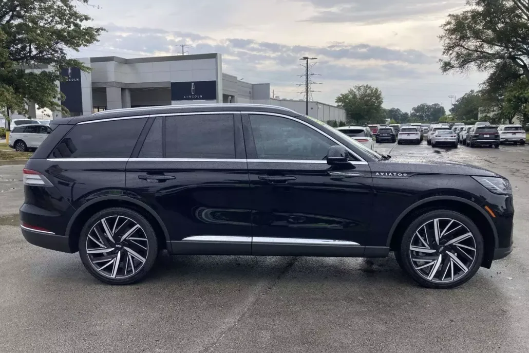 2025 Lincoln Aviator Reserve photo 1
