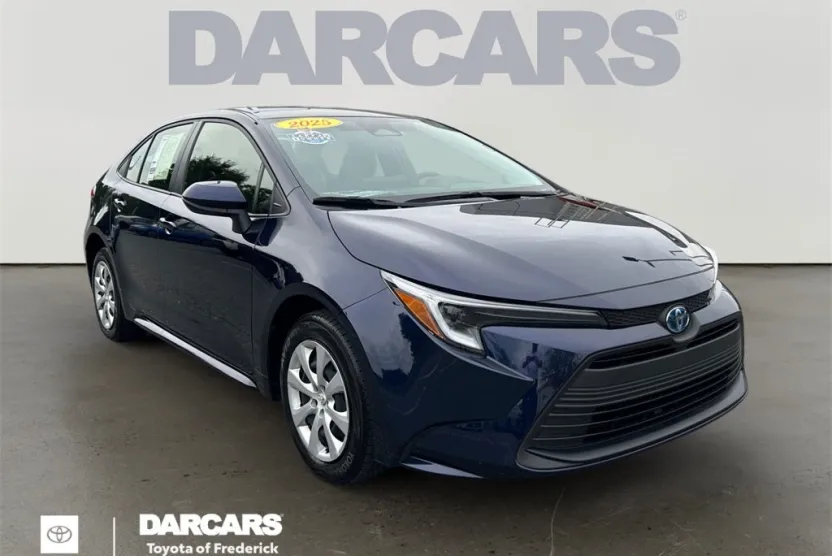 2025 Toyota Corolla Hybrid LE photo 1