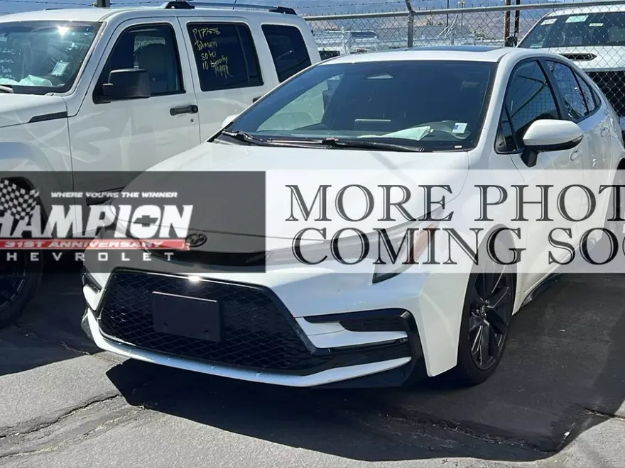 2023 Toyota Corolla SE photo 1