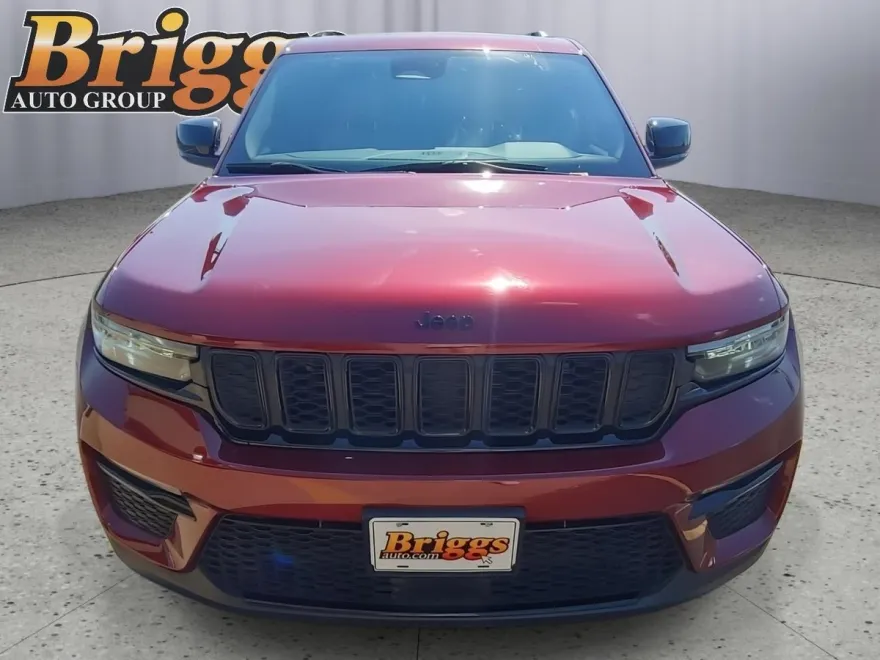 2024 Jeep Grand Cherokee Limited photo 1