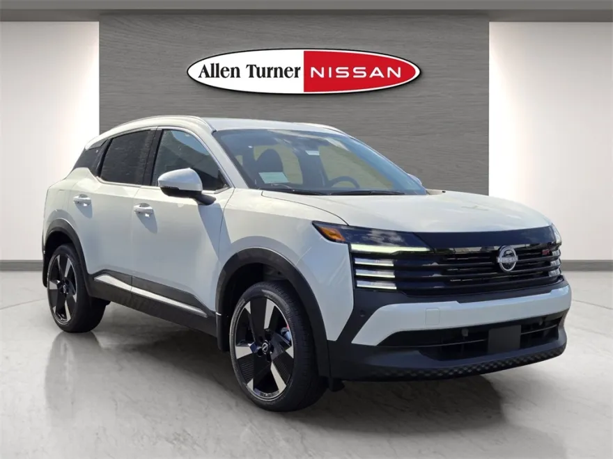 2025 Nissan Kicks SR photo 1