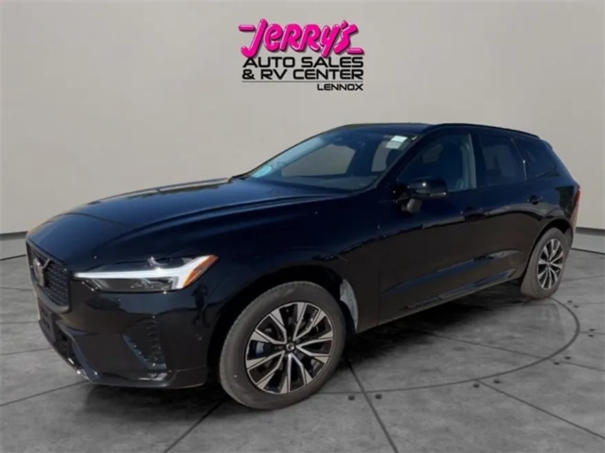 2025 Volvo XC60 B5 Plus photo 1