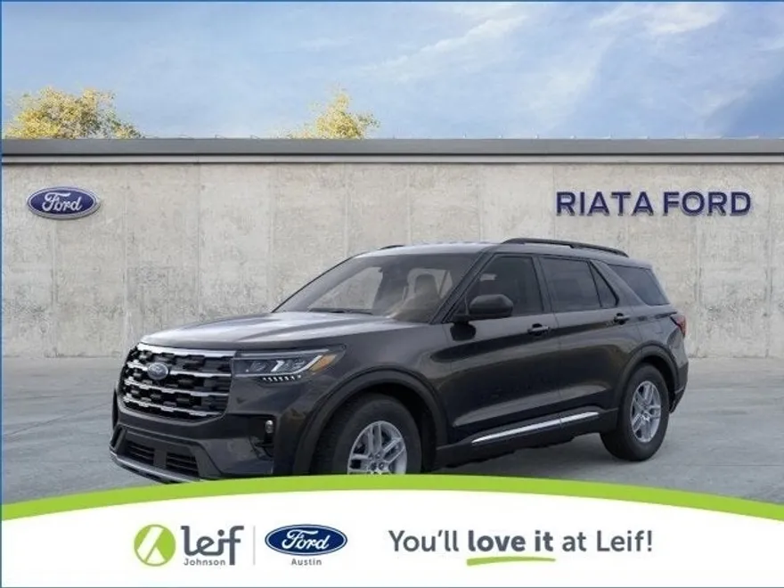 2025 Ford Explorer photo 1