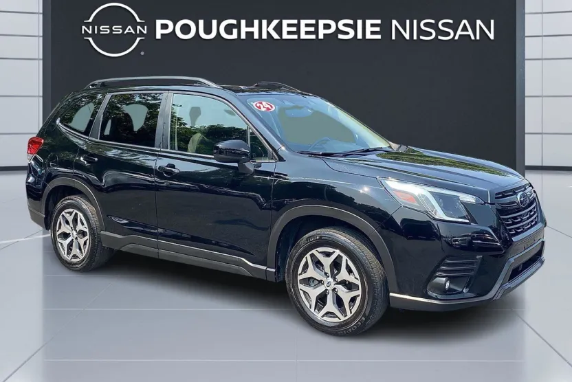 2024 Subaru Forester Premium photo 1