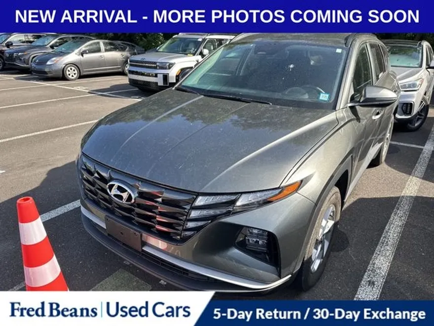 2022 Hyundai Tucson SEL photo 1