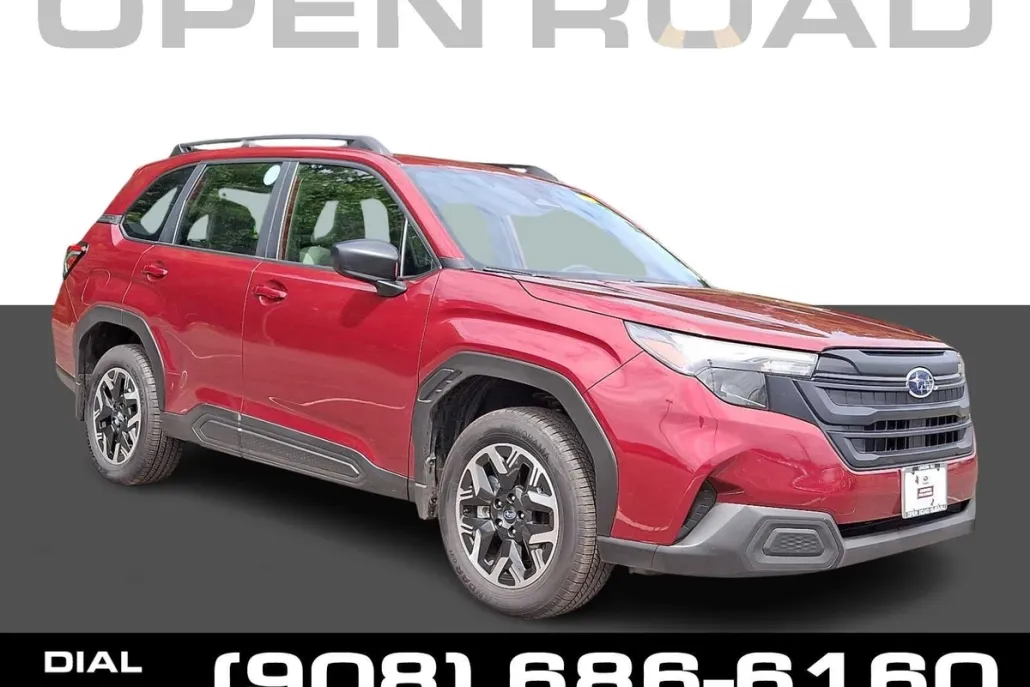 2025 Subaru Forester Base photo 1
