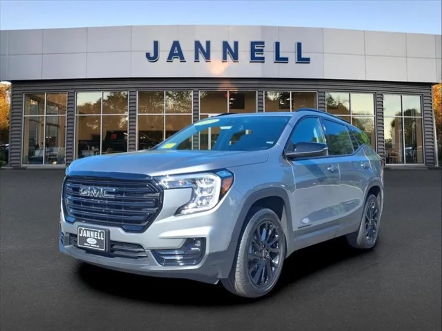 2024 Gmc Terrain SLT photo 1