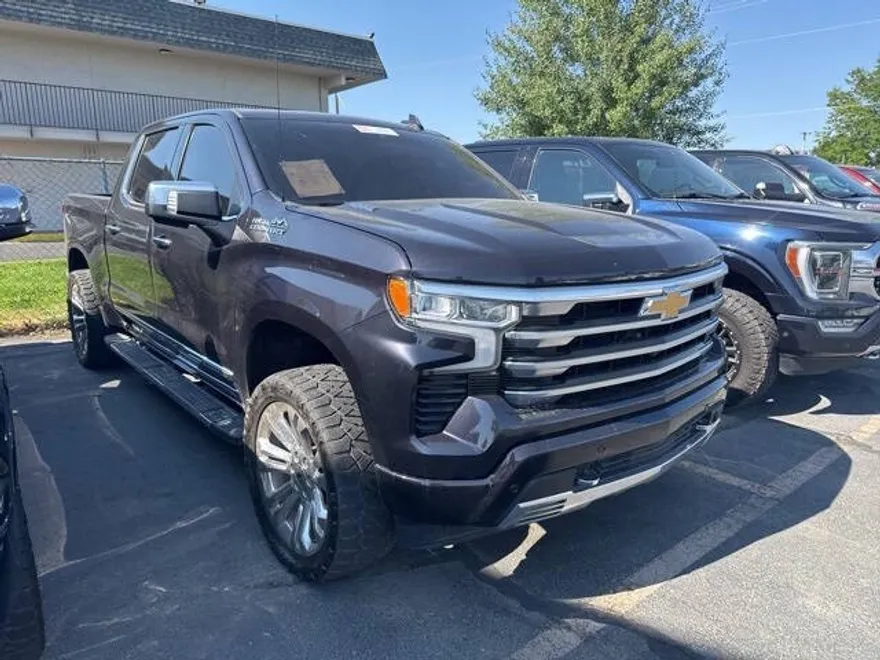 2023 Chevrolet Silverado 1500 High Country photo 1