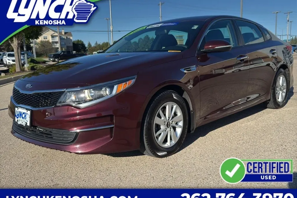 2017 Kia Optima LX photo 1