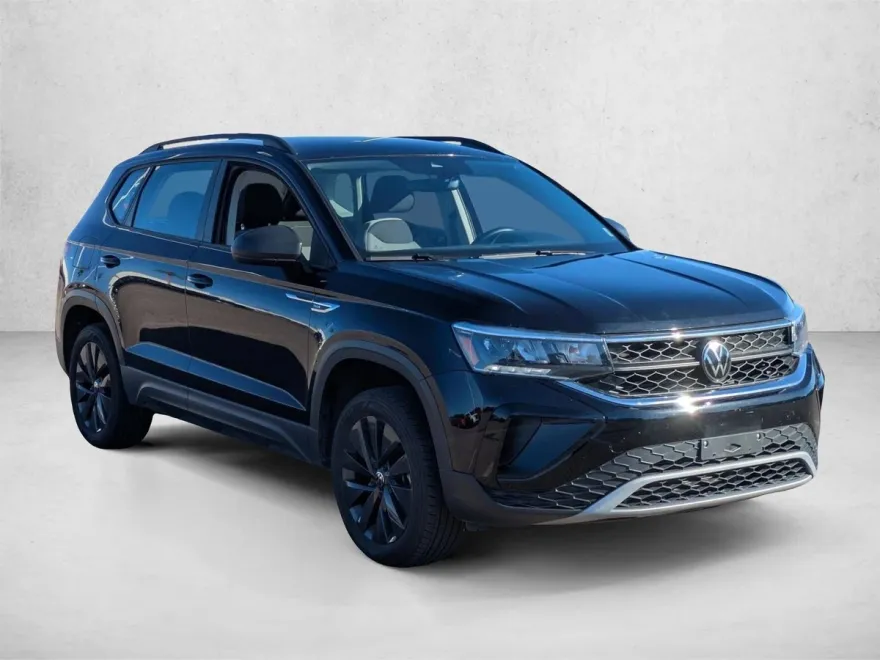 2024 Volkswagen Taos S photo 1