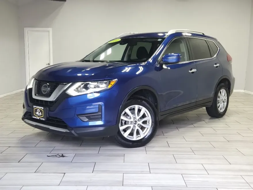 2020 Nissan Rogue SV photo 1