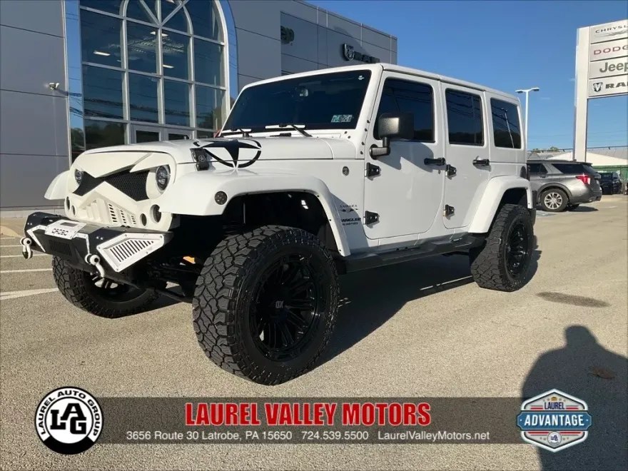 2016 Jeep Wrangler Sahara photo 1