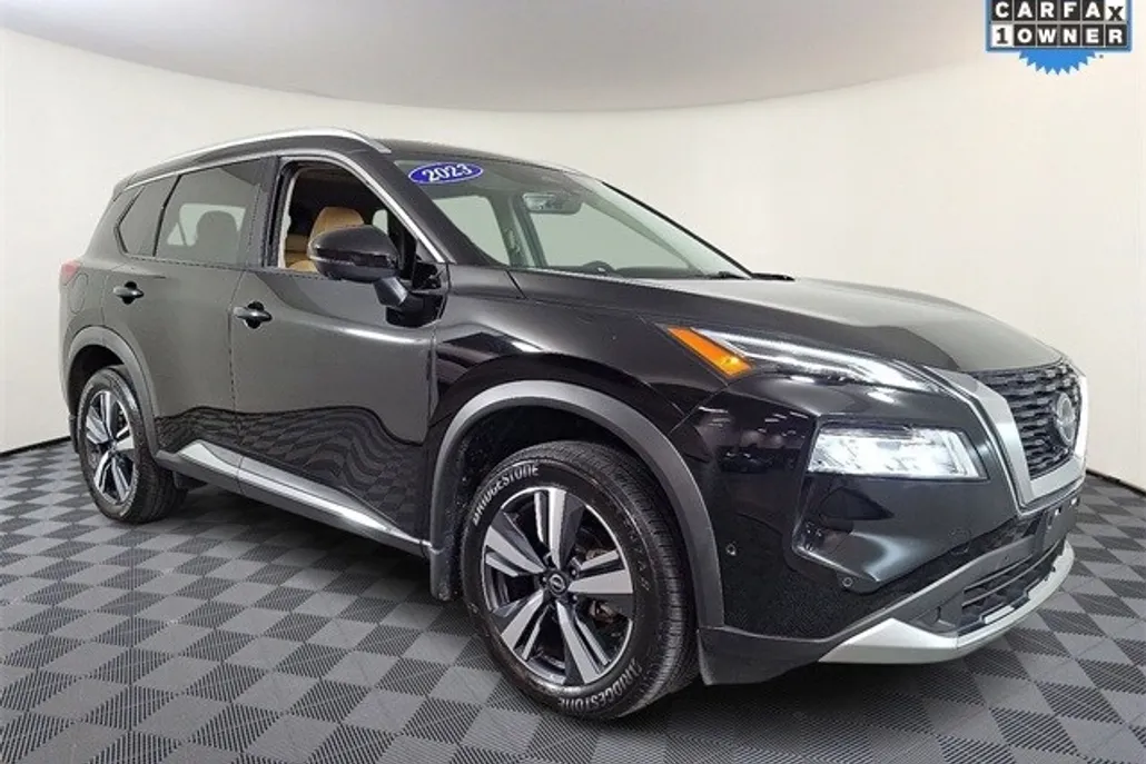 2023 Nissan Rogue Platinum photo 1