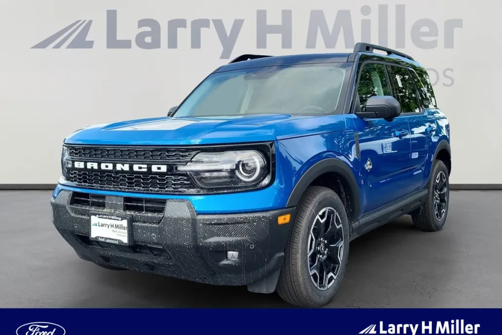 2025 Ford Bronco Sport Outer Banks photo 1