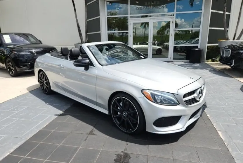 2018 Mercedes Benz C 300 photo 1