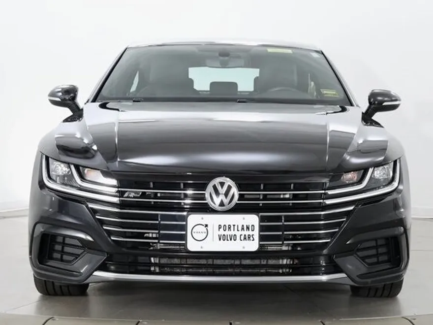 2019 Volkswagen Arteon SE R-Line photo 1
