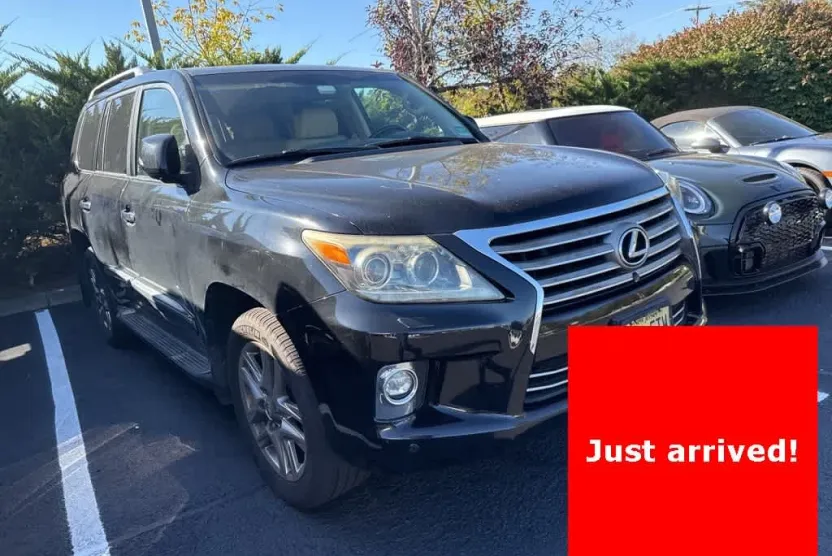 2015 Lexus LX 570 photo 1