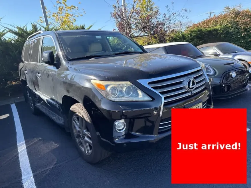 2015 Lexus LX 570 photo 1