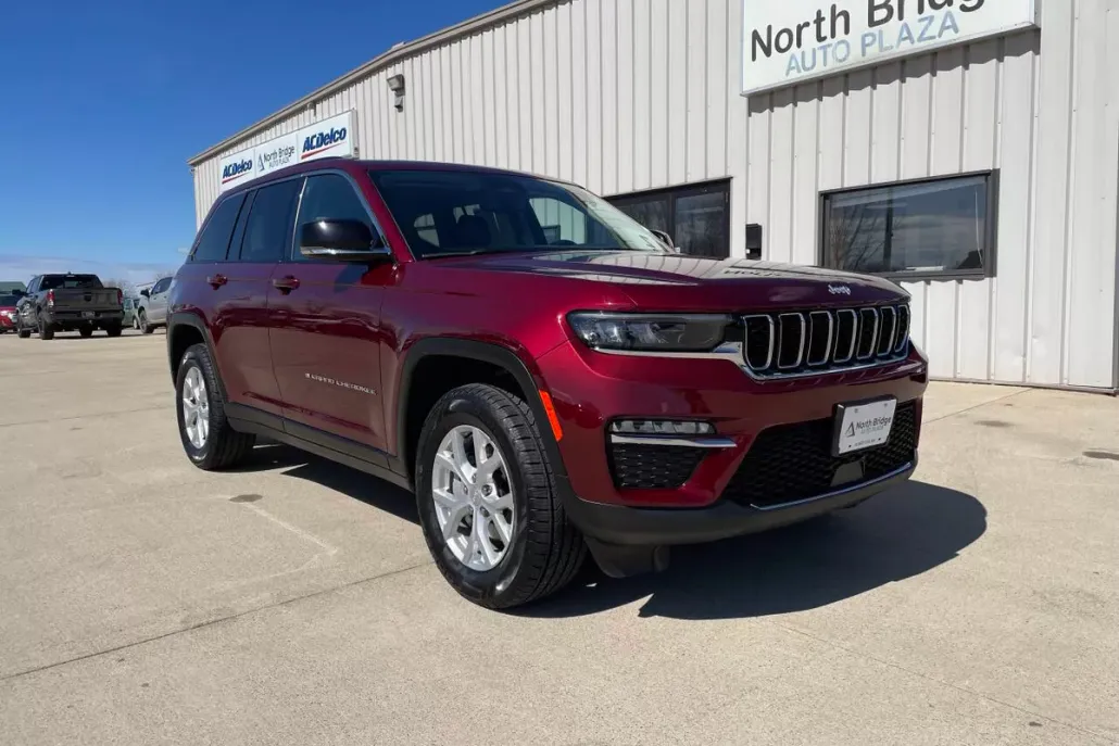 2023 Jeep Grand Cherokee Limited photo 1