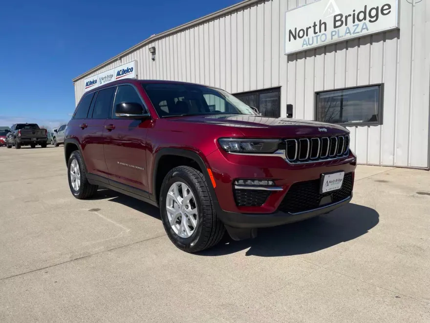 2023 Jeep Grand Cherokee Limited photo 1