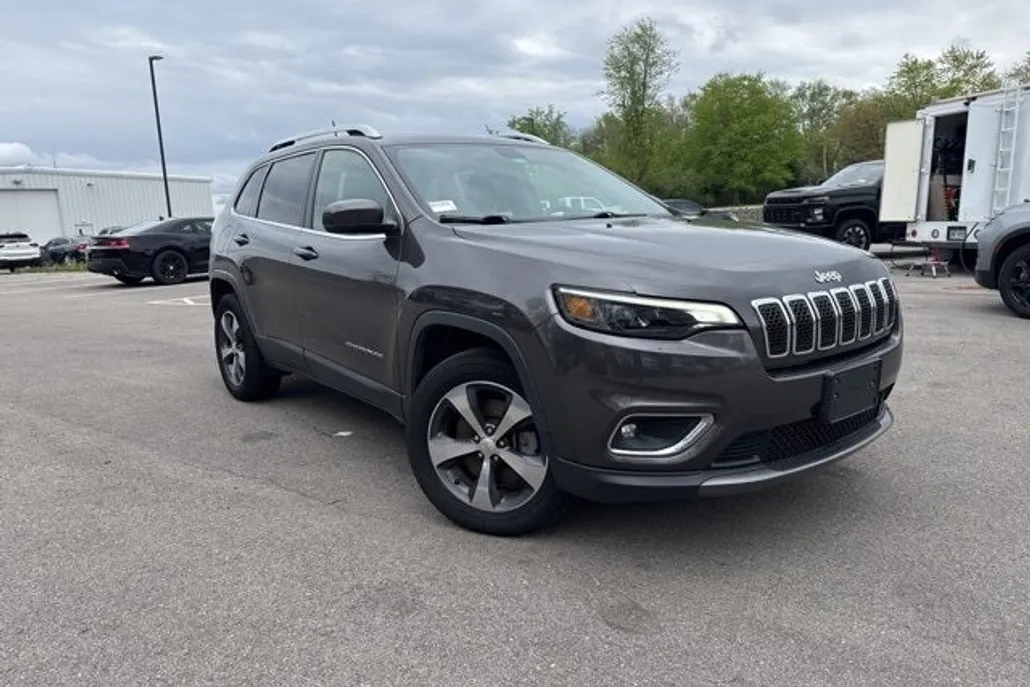 2019 Jeep Cherokee Limited photo 1