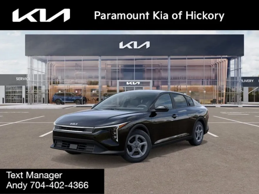 2025 Kia K4 LXS photo 1