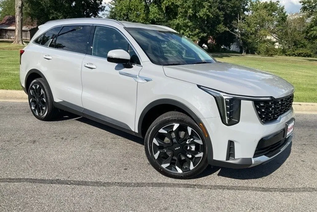 2026 Kia Sorento EX photo 1