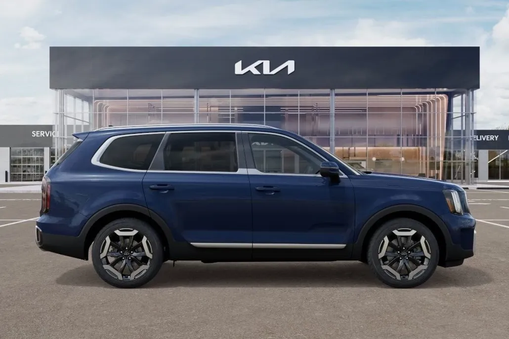 2025 Kia Telluride EX photo 1