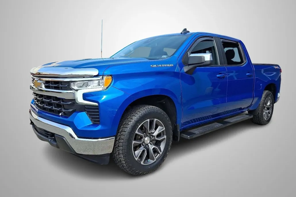 2022 Chevrolet Silverado 1500 LT photo 1