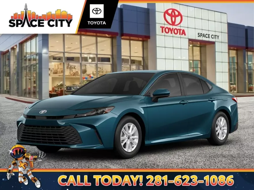 2025 Toyota Camry LE photo 1