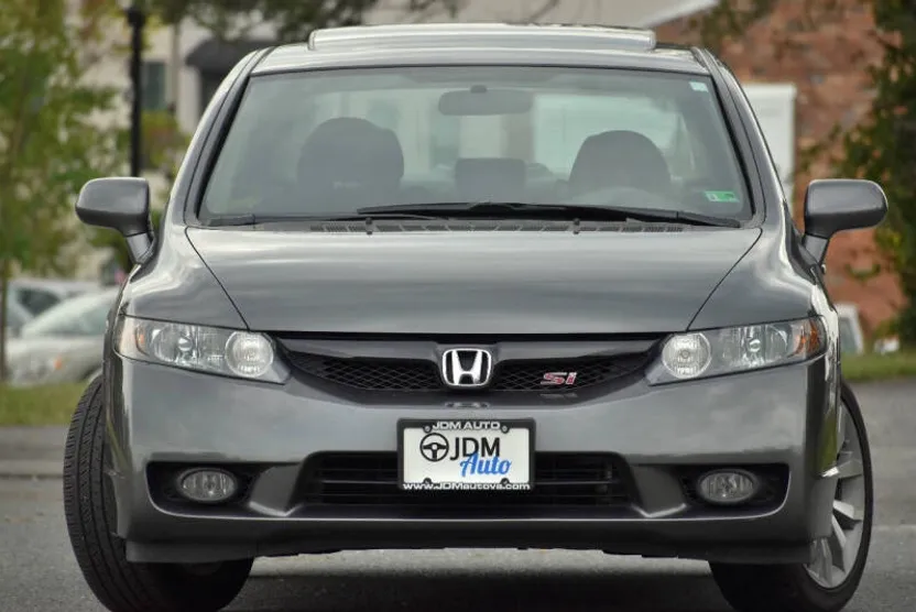 2011 Honda Civic Si photo 1