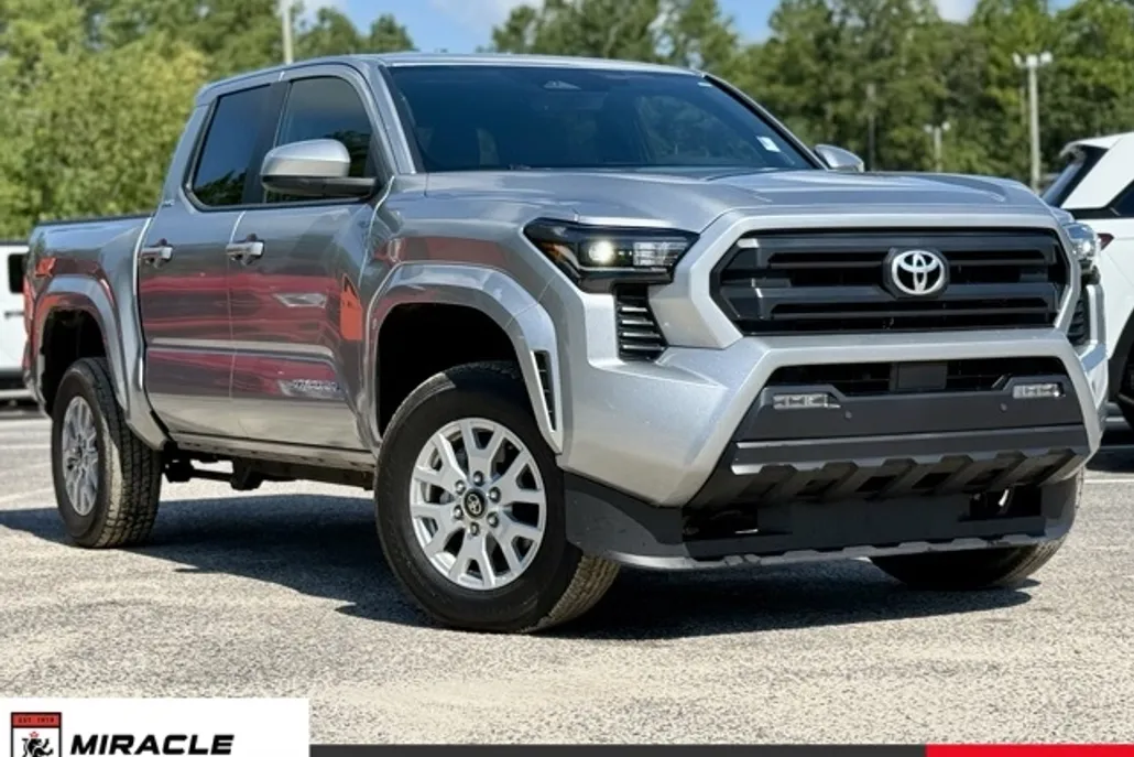 2024 Toyota Tacoma SR5 photo 1