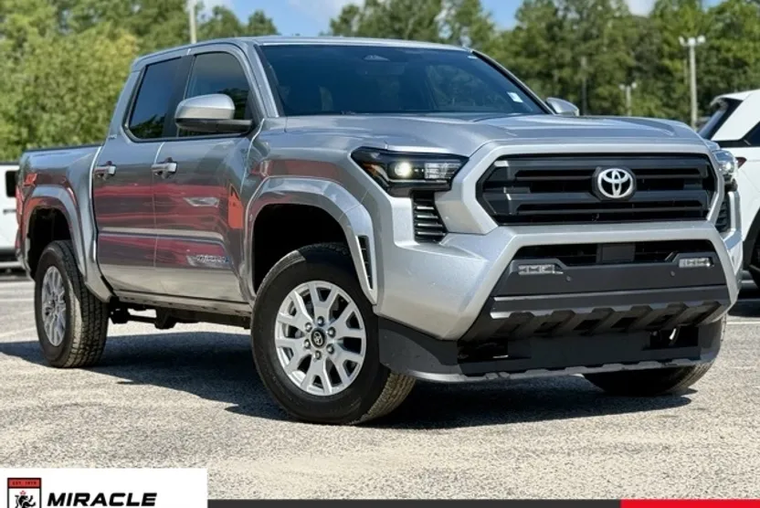 2024 Toyota Tacoma SR5 photo 1