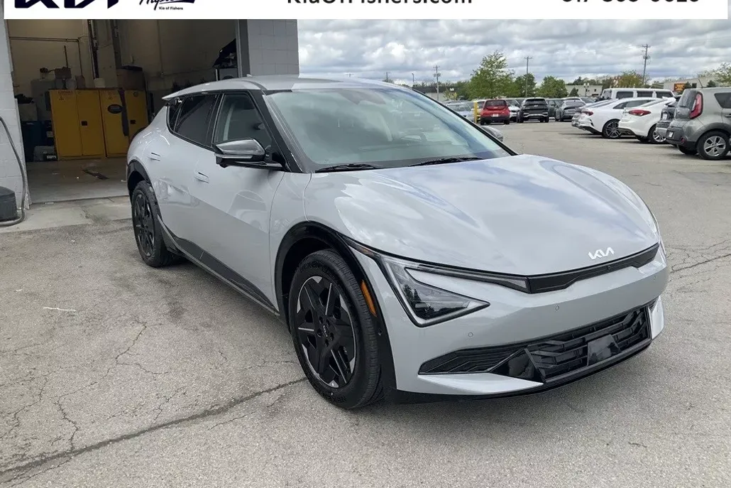 2025 Kia EV6 Wind photo 1