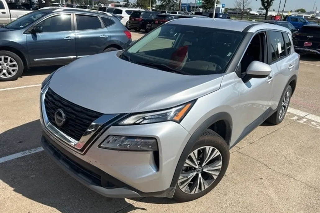 2023 Nissan Rogue SV photo 1