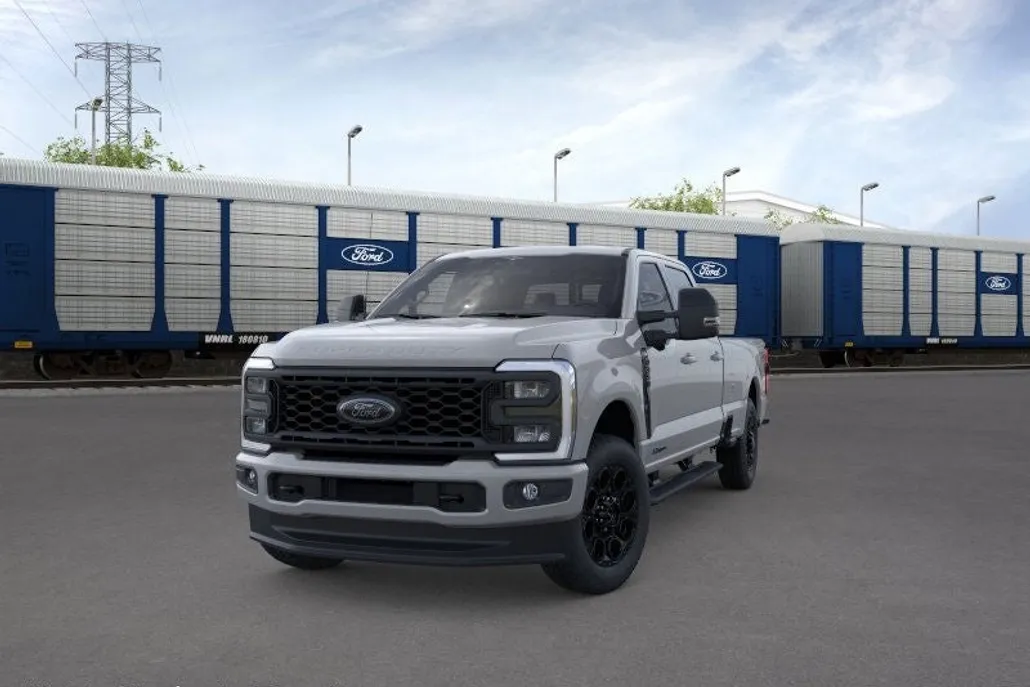 2025 Ford F-350 XLT photo 1