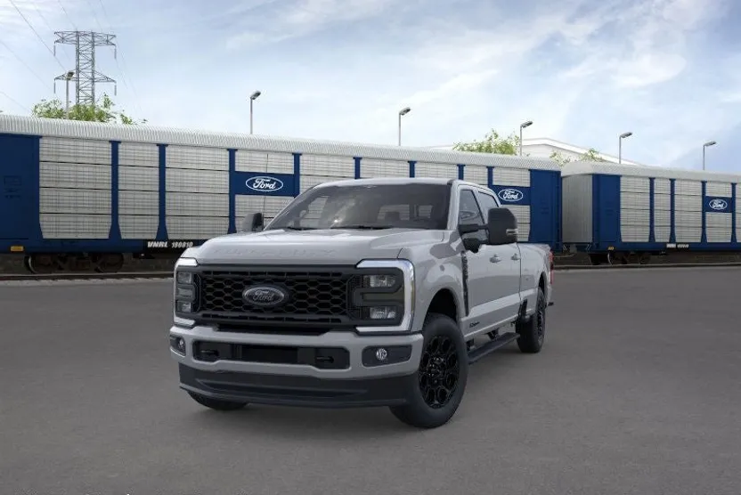 2025 Ford F-350 XLT photo 1