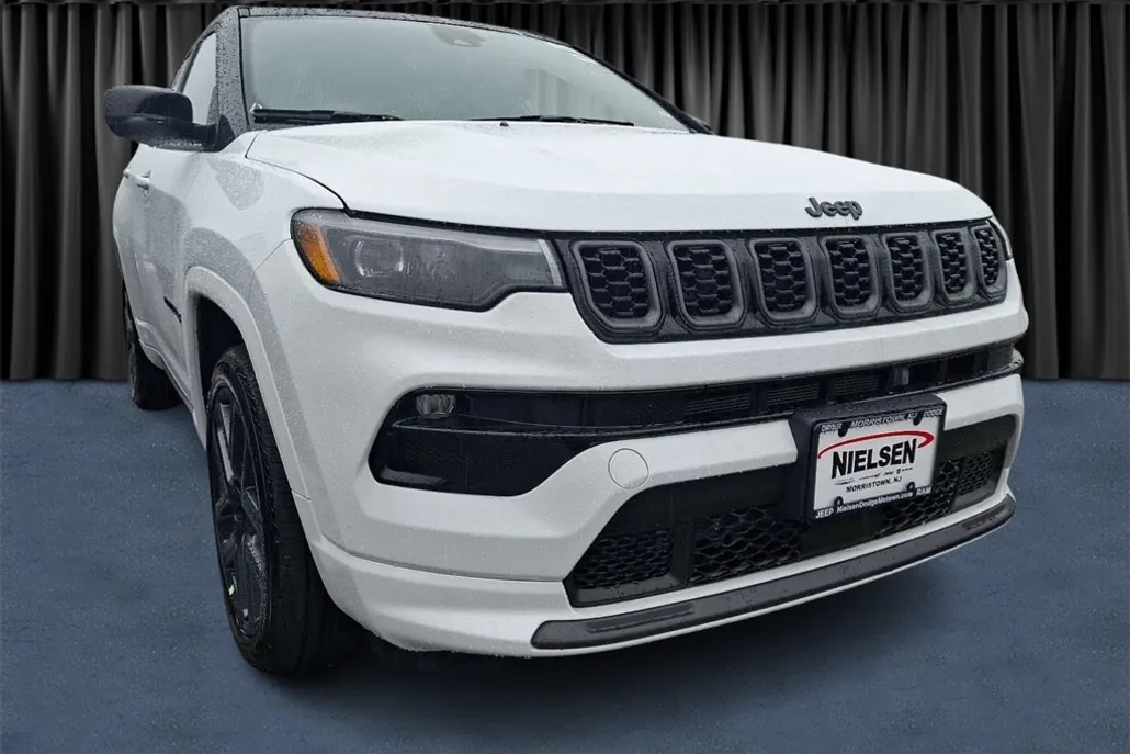 2025 Jeep Compass Limited photo 1