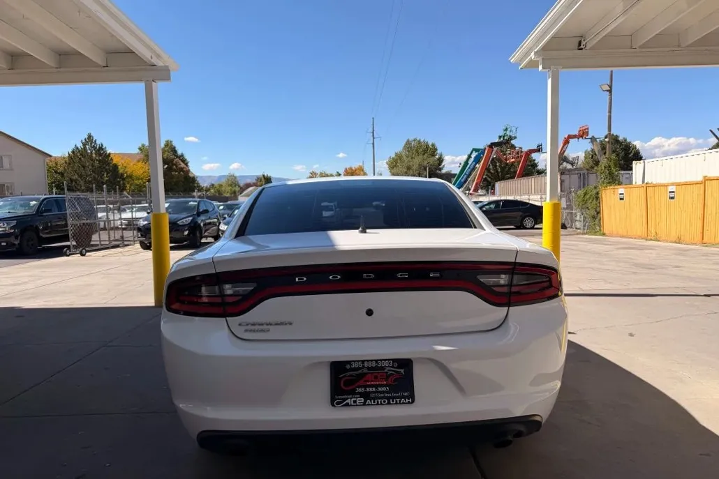 2015 Dodge Charger R/T photo 1
