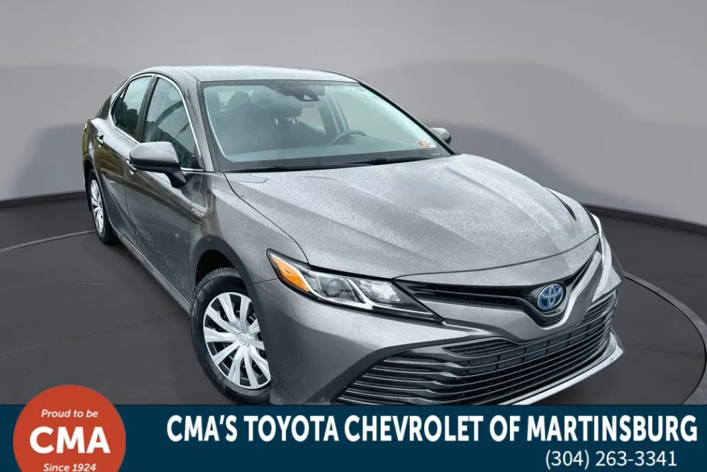 2020 Toyota Camry Hybrid LE photo 1