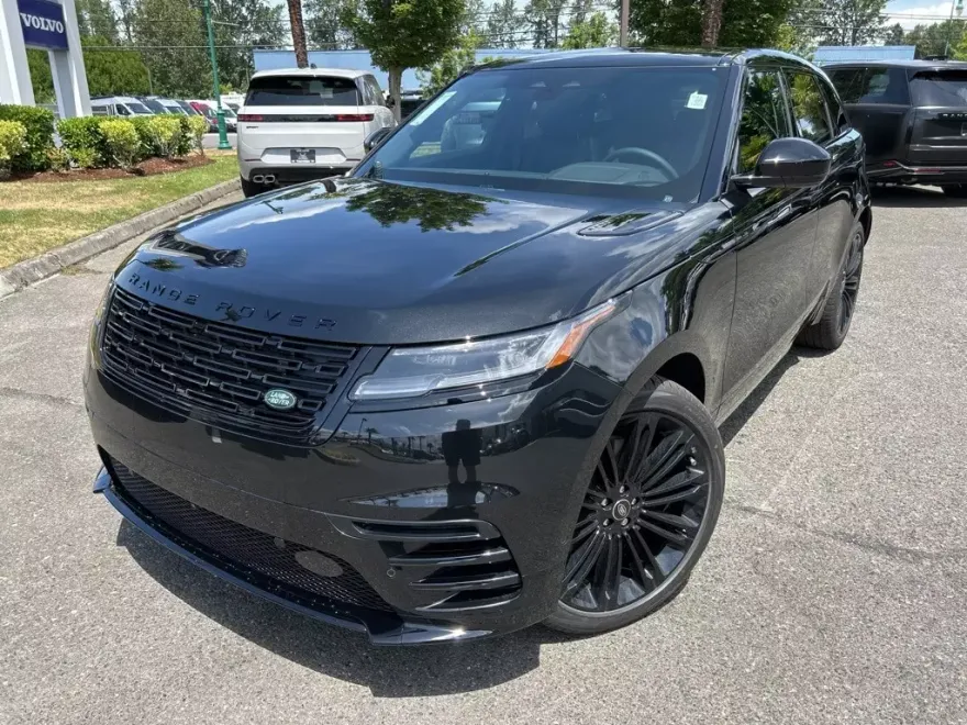 2026 Land Rover Range Rover Velar SE photo 1