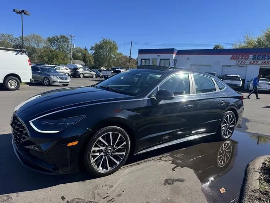 2020 Hyundai Sonata Limited photo 1